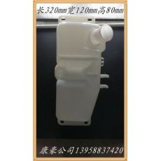吹塑加工水箱容器汽車(chē)151汽車(chē)噴水壺